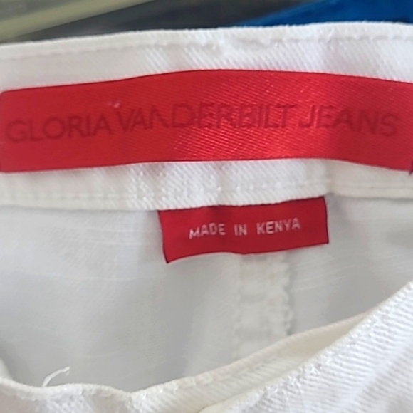Gloria Vanderbilt White High Waist Denim Capris Size 8 | Old Money Vintage Count - Picture 4 of 6